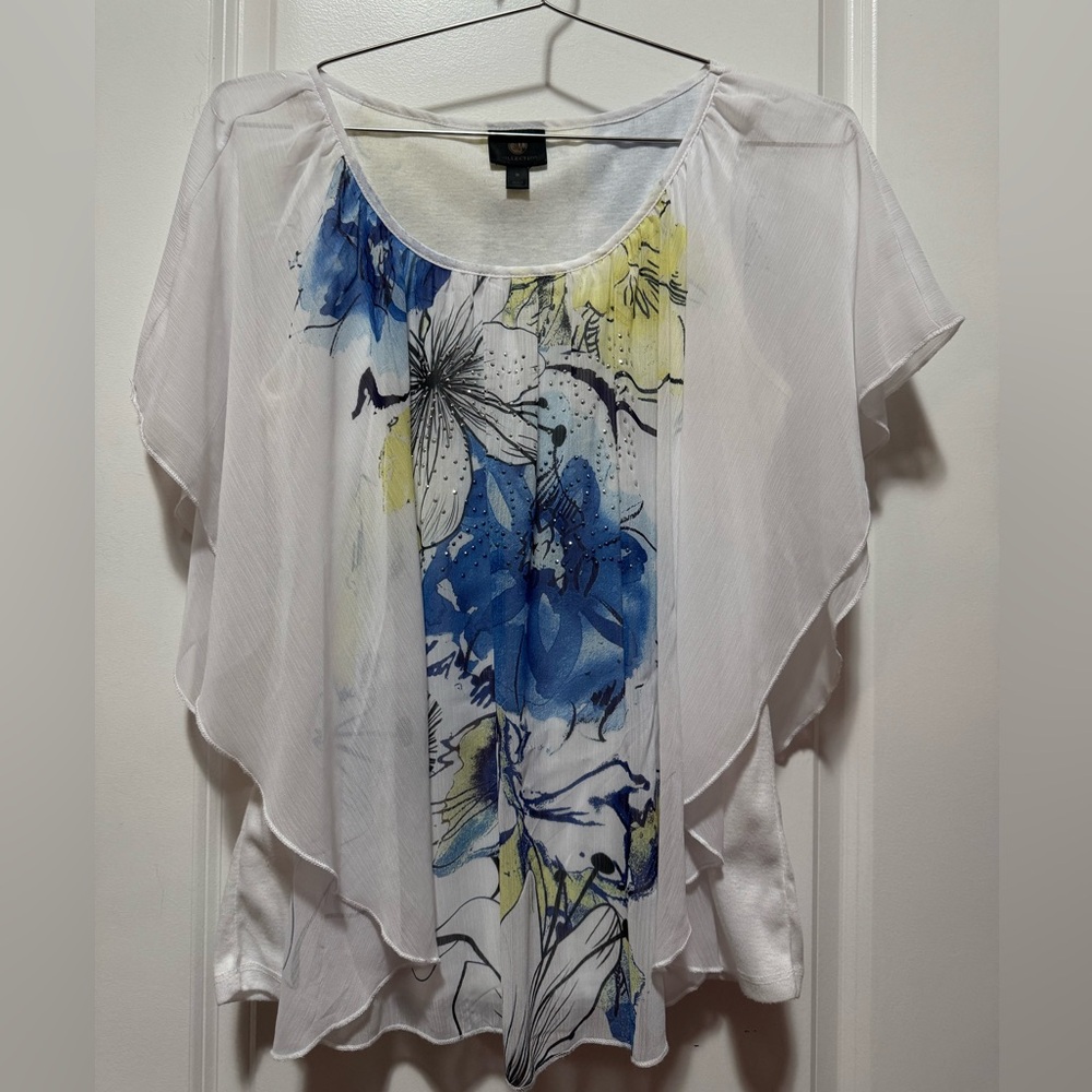 J M Collection Womens, butterfly flow blouse, S. medium, blue, and white, yellow
